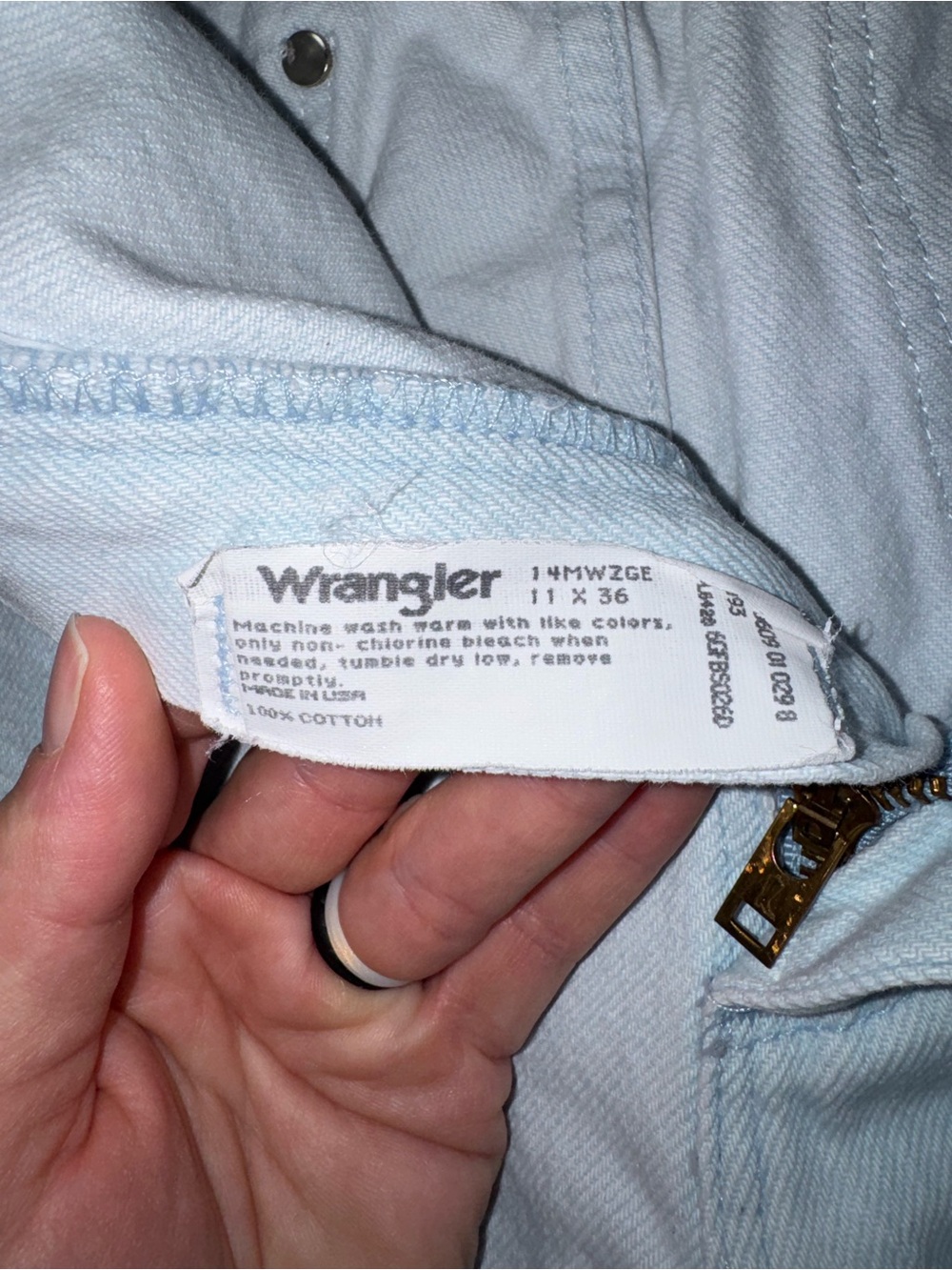 Vintage wrangler light wash jeans - Picture 7 of 16